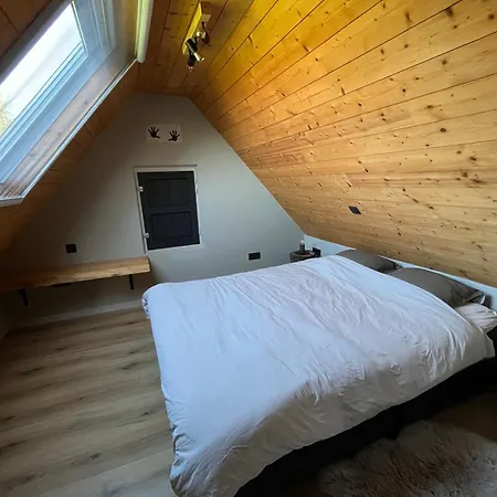 Holiday home Wildenburgs Klaverhuisje Wingene